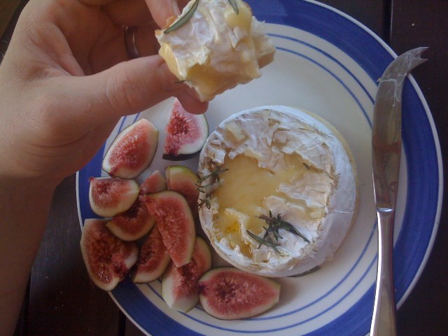 fig and cheese for lunch